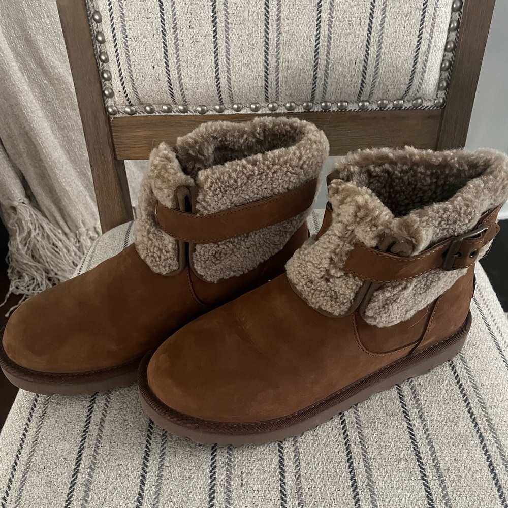 Ugg Jocelin Shearling Boot 🥾
